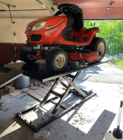 Kubota Tractor on 1100A ATV Lift Table Jason